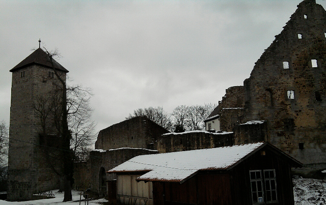 Ostheim, Ruine der Lichtenburg mit Palasrest