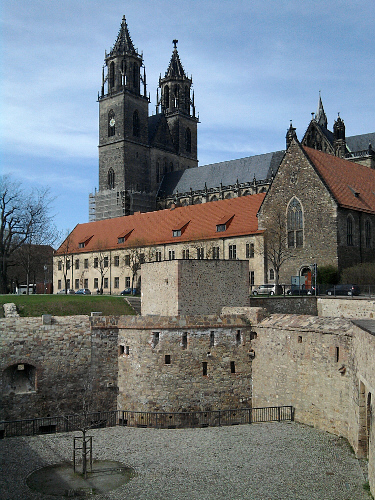 Magdeburg, Dom, nun hinter preußisch-vorpreußischer Festungsbastion