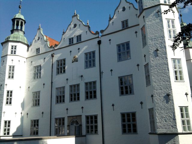 Ahrensburg, Schloss im Sonnenschein