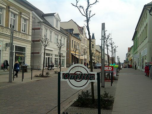 Neustrelitz, Strelitzer Straße