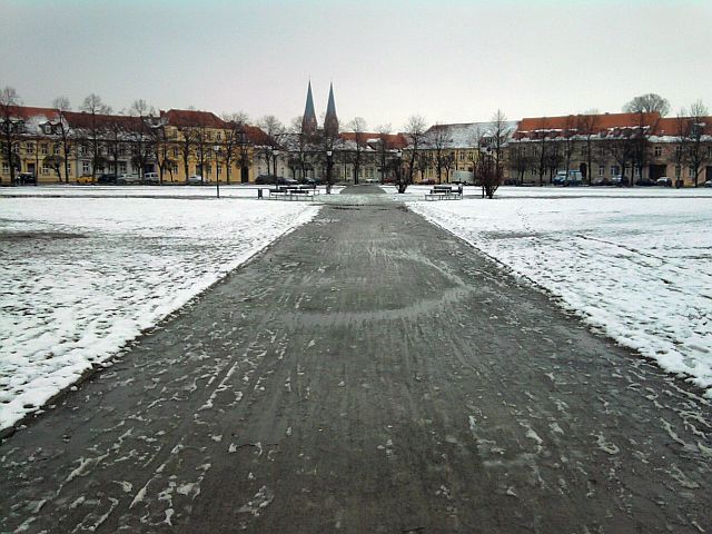 Neuruppin, Bernhard-Brasch-Platz (im Winter)