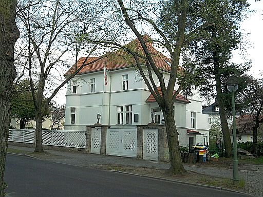 Berlin-Pankow, Majakowskiring (wo Wilhelm Pieck wohnte)