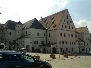 Neustadt an der Waldnaab, Altes Schloss (bzw. Landratsamt-Bestandteil)