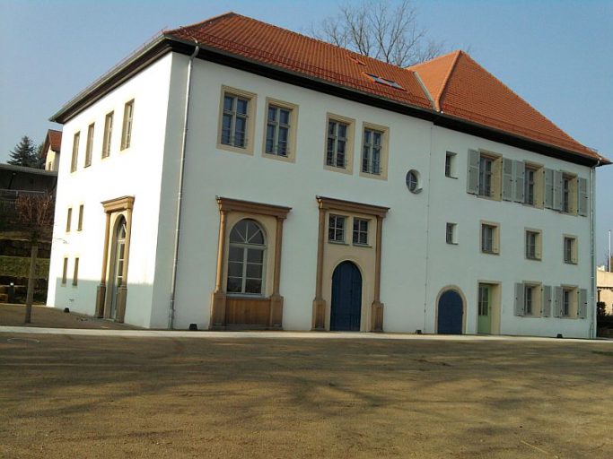 Sassanfahrt, Schloss